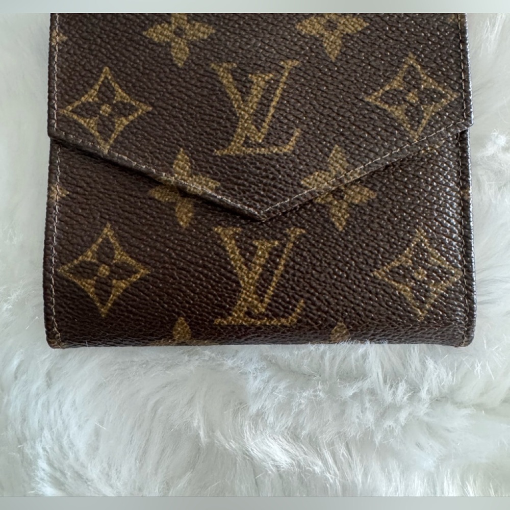 Louis Vuitton Monogram Elise Trifold Wallet